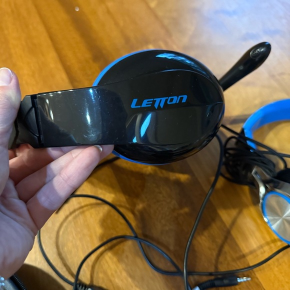 SOLD Xbox Controller Razer Headset Gaming Stickers Accessories Bundle Untested - Picture 5 of 16